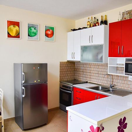 White Sea View Apartment Velipojë Dış mekan fotoğraf