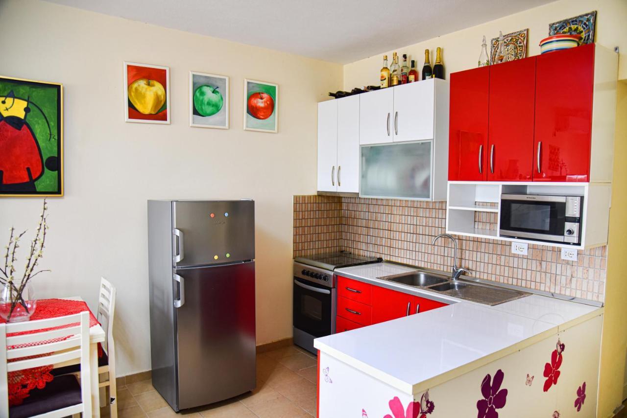 White Sea View Apartment Velipojë Dış mekan fotoğraf