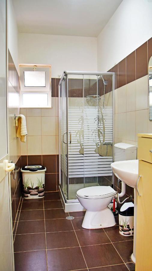 White Sea View Apartment Velipojë Dış mekan fotoğraf