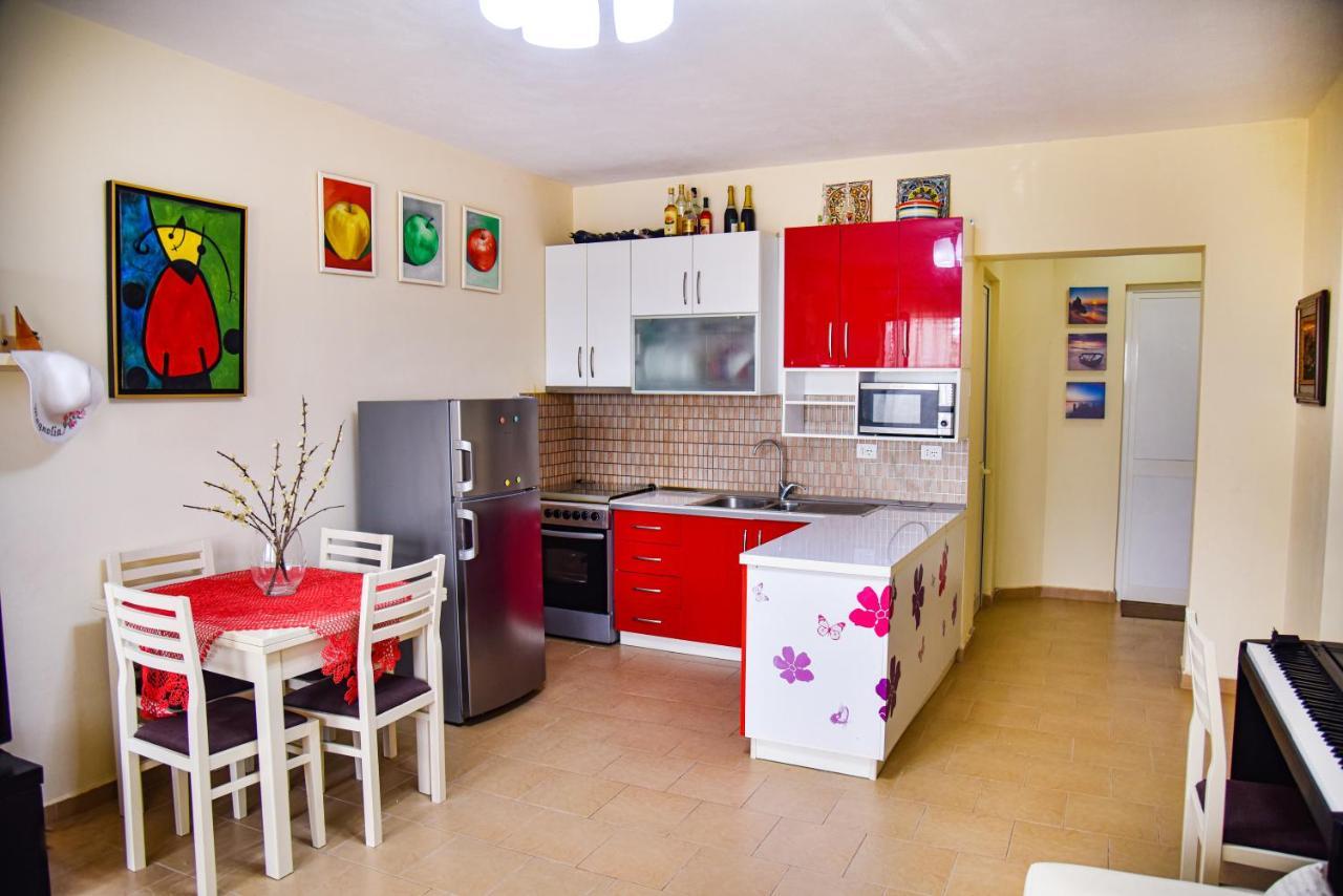 White Sea View Apartment Velipojë Dış mekan fotoğraf